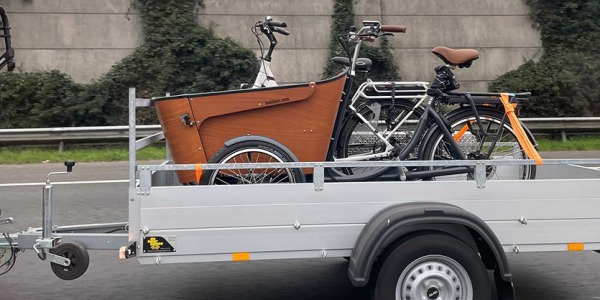 Comment transporter un vélo cargo en voiture ?